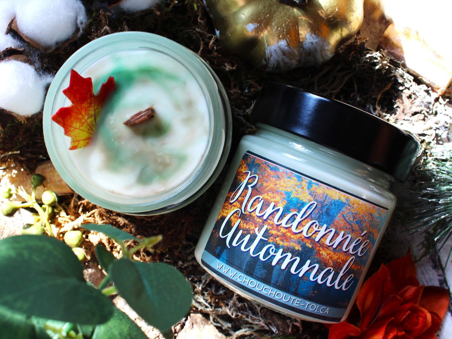 Randonnée automnale, bougie de soja avec mèche de bois crépitante.