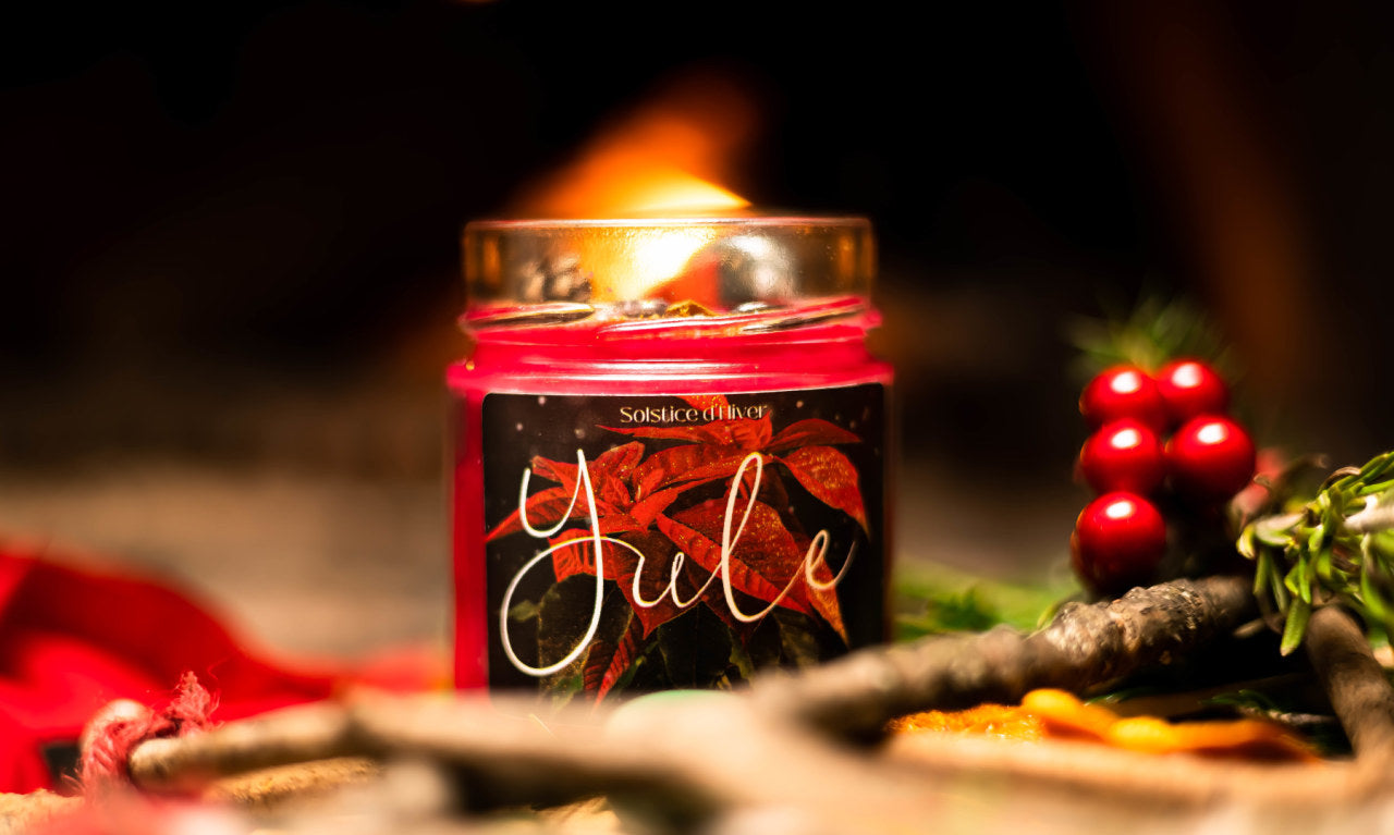 Yule, bougie de soja avec mèche de bois crépitante