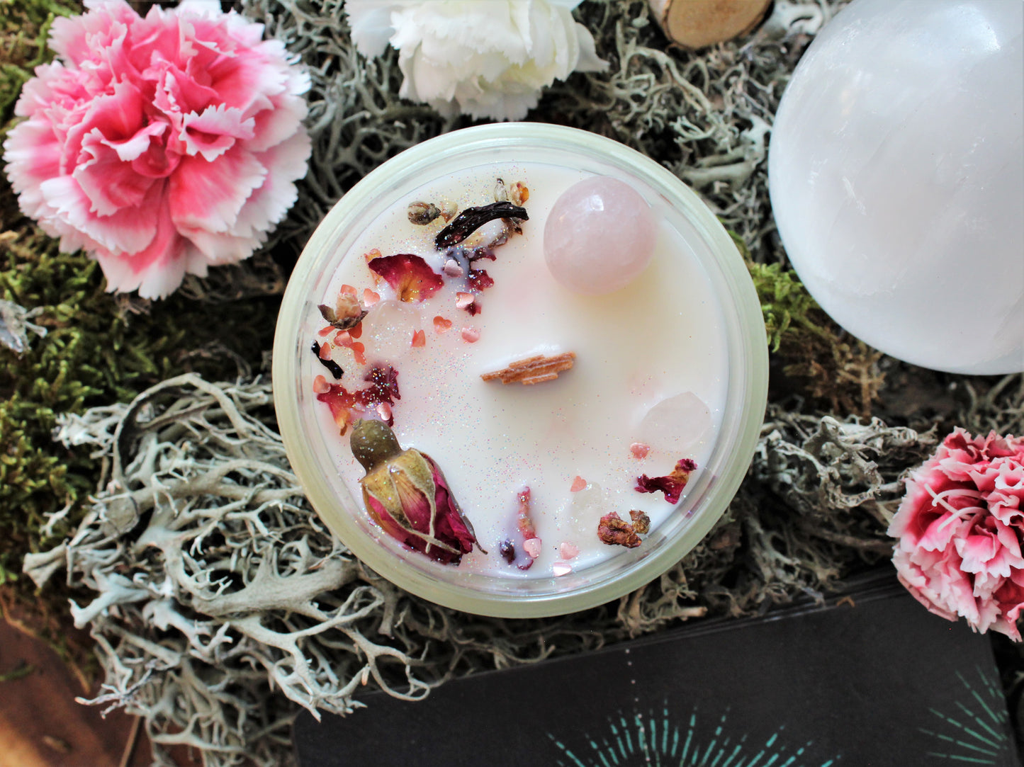 Féminin Sacré, bougie de soja avec mèche de bois crépitante pour rituels