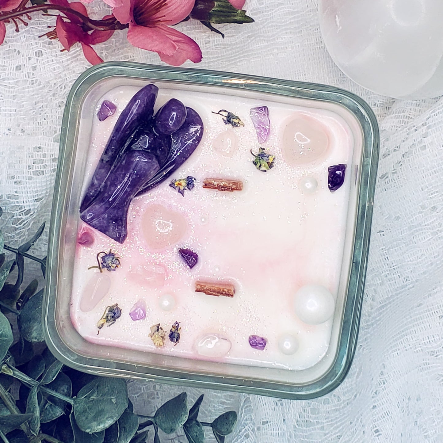 Gratitude, bougie de soja avec mèche de bois crépitante.