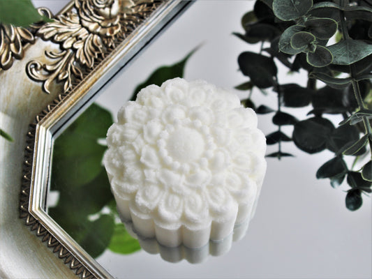 bombe-de-bain-fleur-moussante-effervescente